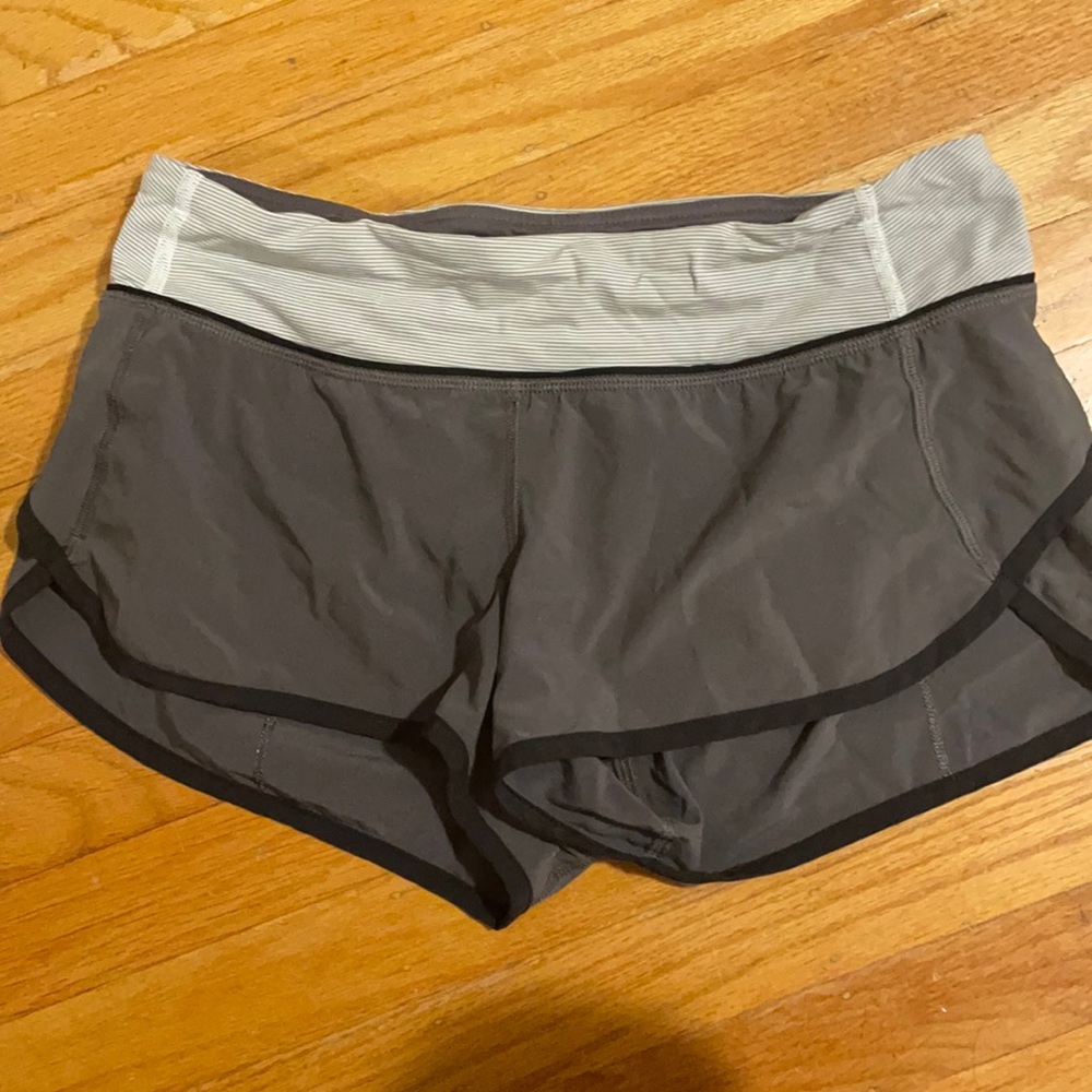 Lululemon Speed Up shorts
